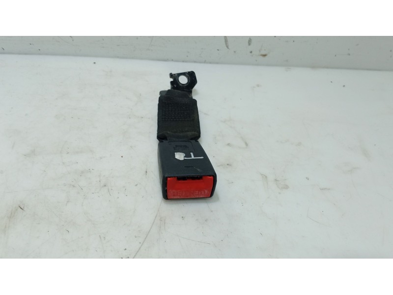 Recambio de anclaje cinturon trasero izquierdo para bmw 5 (e60) 525 d referencia OEM IAM   