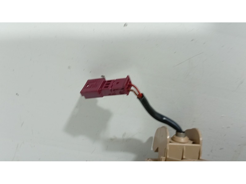 Recambio de parasol izquierdo para bmw 5 (e60) 525 d referencia OEM IAM 51167066649  