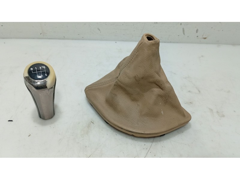 Recambio de pomo palanca cambio para bmw 5 (e60) 525 d referencia OEM IAM   