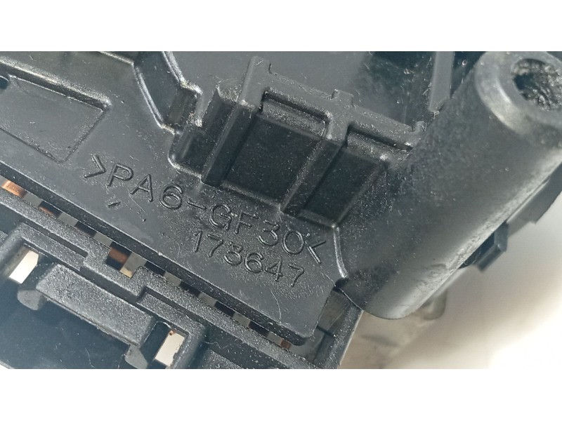 Recambio de mando limpia para toyota yaris (_p1_) 1.3 (scp12_, scp13_) referencia OEM IAM   