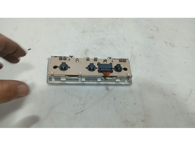 Recambio de luz interior para bmw 5 (e60) 525 d referencia OEM IAM   