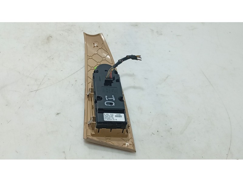 Recambio de mando elevalunas delantero izquierdo para bmw 5 (e60) 525 d referencia OEM IAM 61316951909  