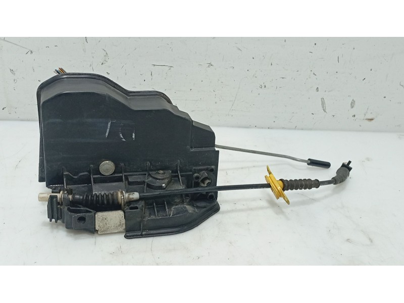 Recambio de cerradura puerta delantera izquierda para bmw 5 (e60) 525 d referencia OEM IAM 51217202143  