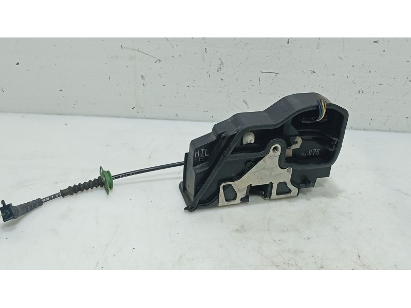 Recambio de cerradura puerta trasera izquierda para bmw 5 (e60) 525 d referencia OEM IAM 51227202147  