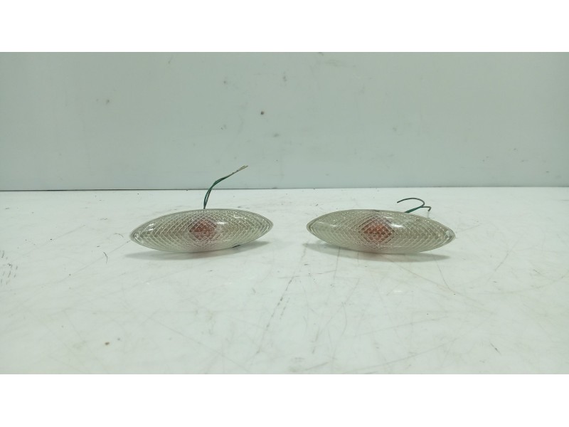 Recambio de piloto lateral izquierdo para toyota yaris (_p1_) 1.3 (scp12_, scp13_) referencia OEM IAM 817400D011  