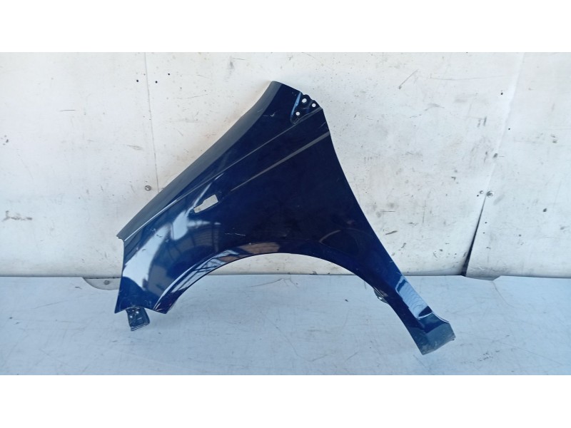 Recambio de aleta delantera izquierda para toyota yaris (_p1_) 1.3 (scp12_, scp13_) referencia OEM IAM 538120D010  