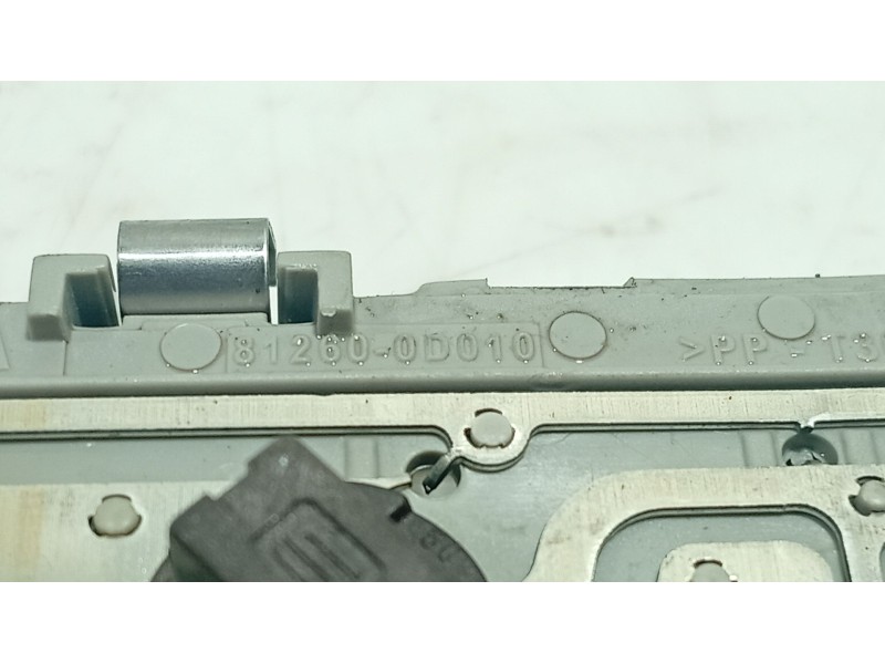Recambio de luz interior para toyota yaris (_p1_) 1.3 (scp12_, scp13_) referencia OEM IAM   