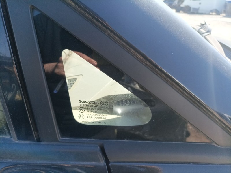 Recambio de luna custodia delantera derecha para ssangyong rodius i 2.7 xdi referencia OEM IAM 7922021001  