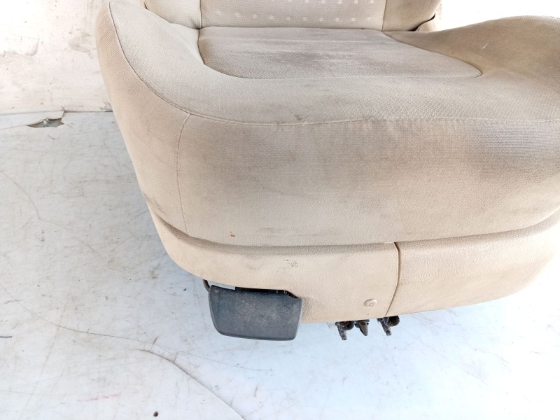 Recambio de asiento para volvo v50 (545) 2.0 d referencia OEM IAM   