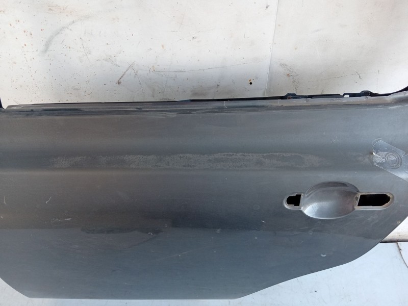 Recambio de puerta trasera izquierda para nissan micra iii (k12) 1.2 16v referencia OEM IAM 82101AX130  