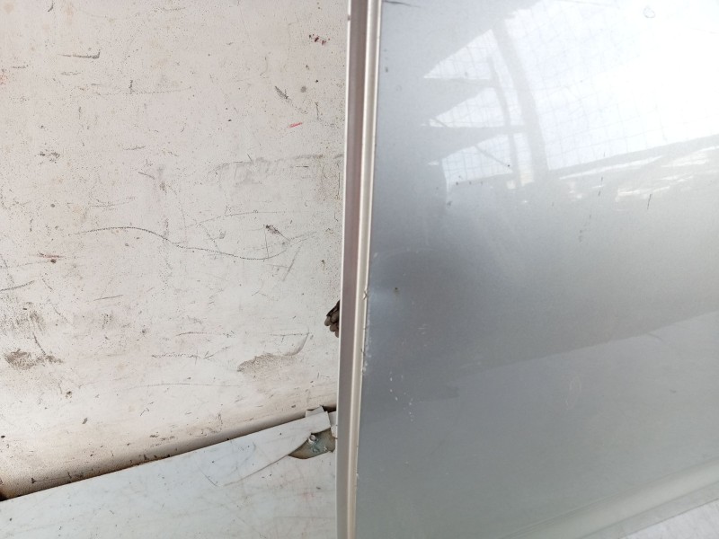 Recambio de puerta trasera izquierda para toyota avensis (_t25_) 1.8 (zzt251_) referencia OEM IAM 6700405110  