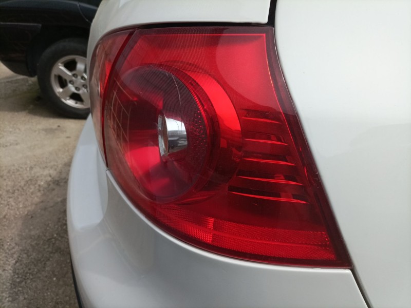 Recambio de piloto trasero derecho para volkswagen golf v (1k1) 1.6 referencia OEM IAM 1K6945096AA  