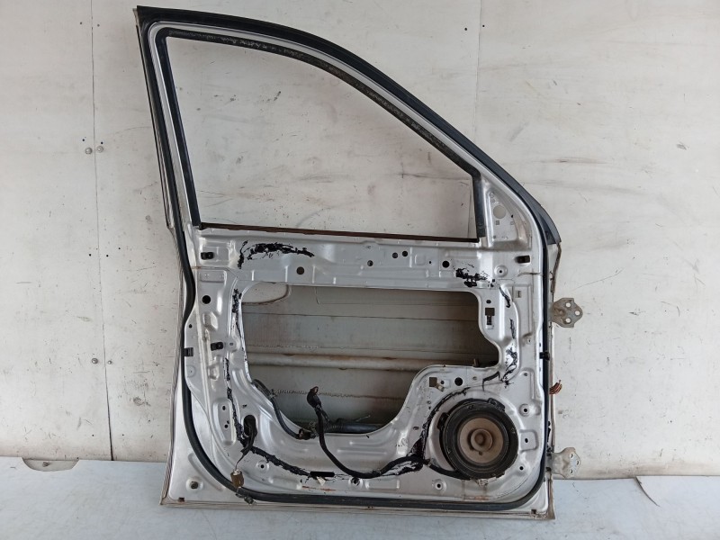 Recambio de puerta delantera izquierda para hyundai santa fe (sm) referencia OEM IAM   