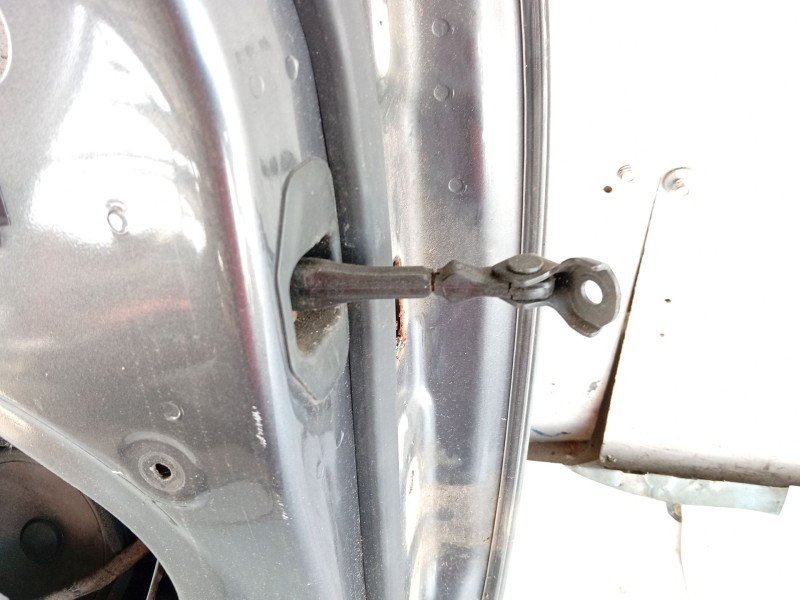 Recambio de puerta delantera izquierda para opel astra j (p10) 1.6 (68) referencia OEM IAM 13330765  