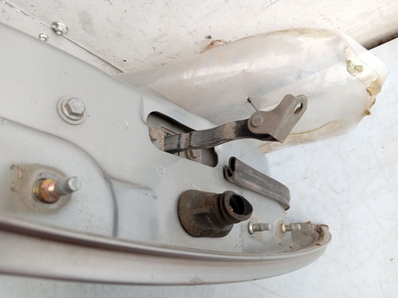 Recambio de puerta trasera derecha para nissan primera hatchback (p12) 1.6 referencia OEM IAM   