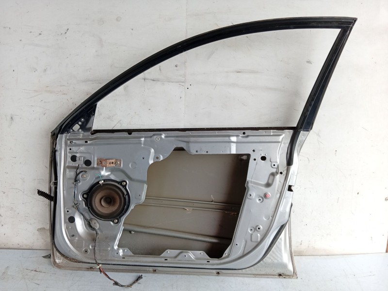 Recambio de puerta delantera derecha para nissan primera hatchback (p12) 1.6 referencia OEM IAM   