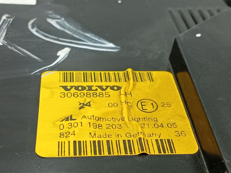 Recambio de faro izquierdo para volvo v50 (545) 2.0 d referencia OEM IAM 31335221  