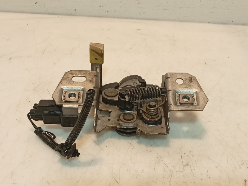 Recambio de cerradura capot para volvo v50 (545) 2.0 d referencia OEM IAM 30716530  