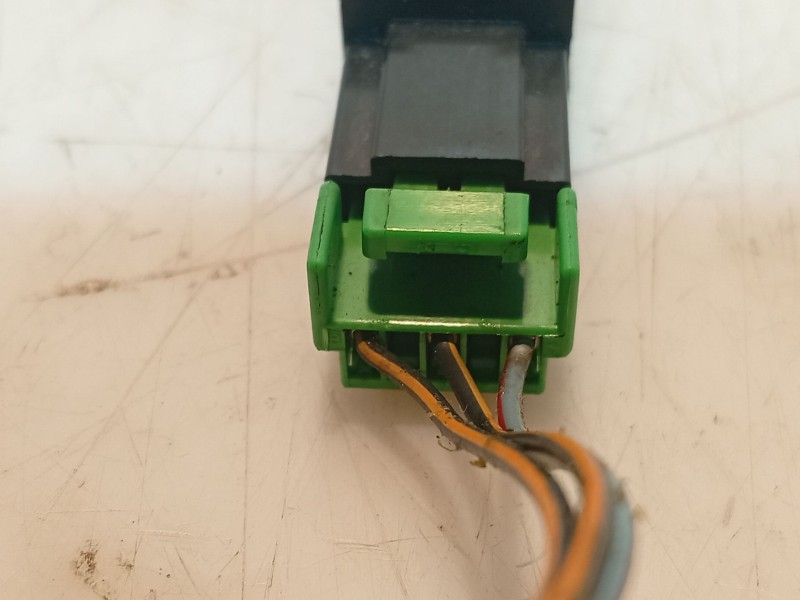 Recambio de warning para volvo v50 (545) 2.0 d referencia OEM IAM   