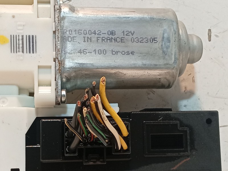 Recambio de motor elevalunas delantero derecho para volvo v50 (545) 2.0 d referencia OEM IAM   