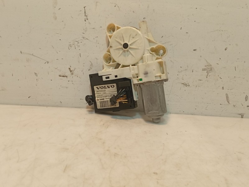 Recambio de motor elevalunas trasero derecho para volvo v50 (545) 2.0 d referencia OEM IAM   