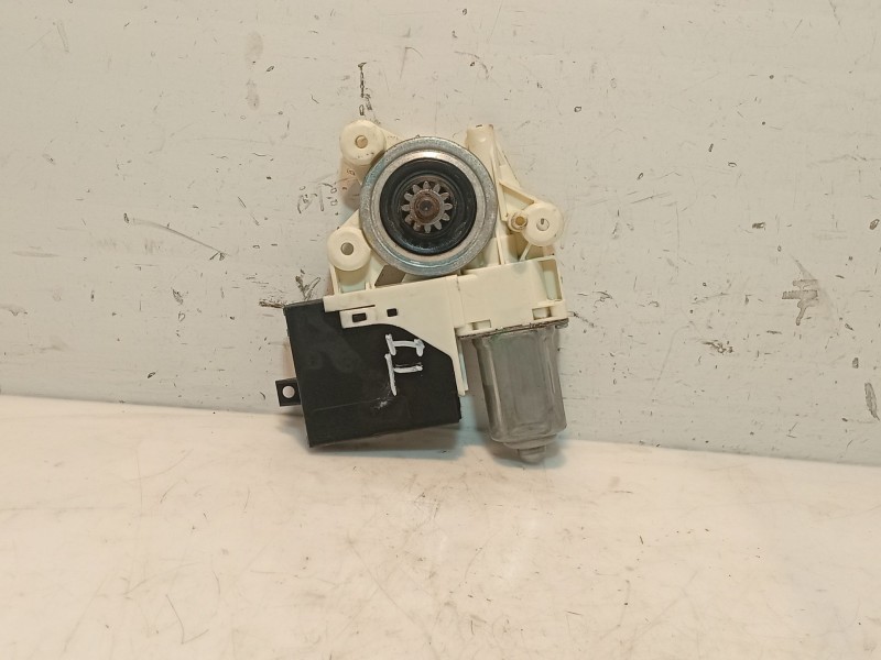 Recambio de motor elevalunas trasero izquierdo para volvo v50 (545) 2.0 d referencia OEM IAM   