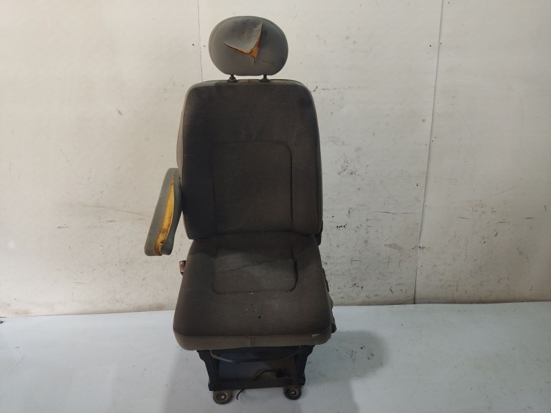 Recambio de asiento delantero izquierdo para nissan interstar (x70) referencia OEM IAM   