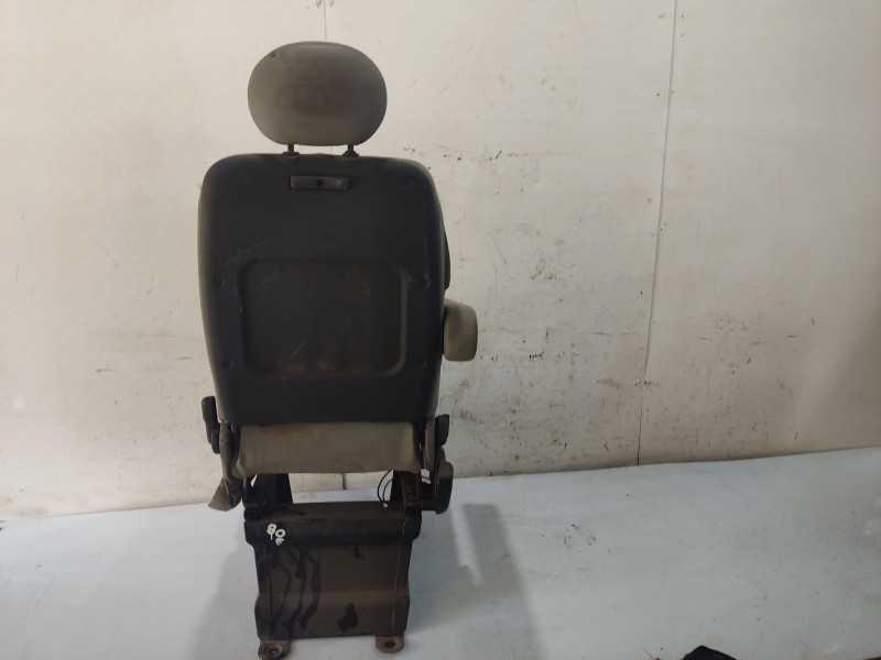 Recambio de asiento delantero izquierdo para nissan interstar (x70) referencia OEM IAM   