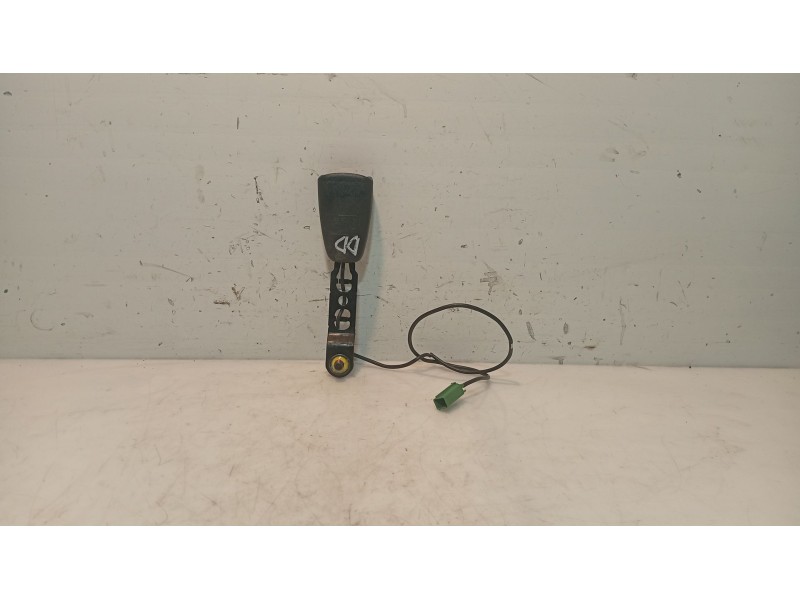 Recambio de anclaje cinturon delantero derecho para volvo v50 (545) 2.0 d referencia OEM IAM   