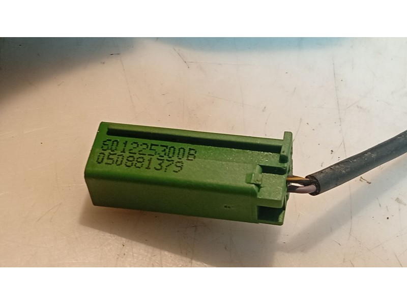 Recambio de anclaje cinturon delantero izquierdo para volvo v50 (545) 2.0 d referencia OEM IAM   