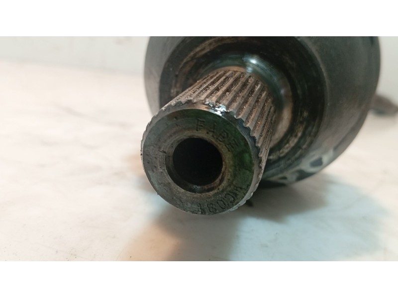 Recambio de transmision delantera derecha para volvo v50 (545) 2.0 d referencia OEM IAM 8252086  