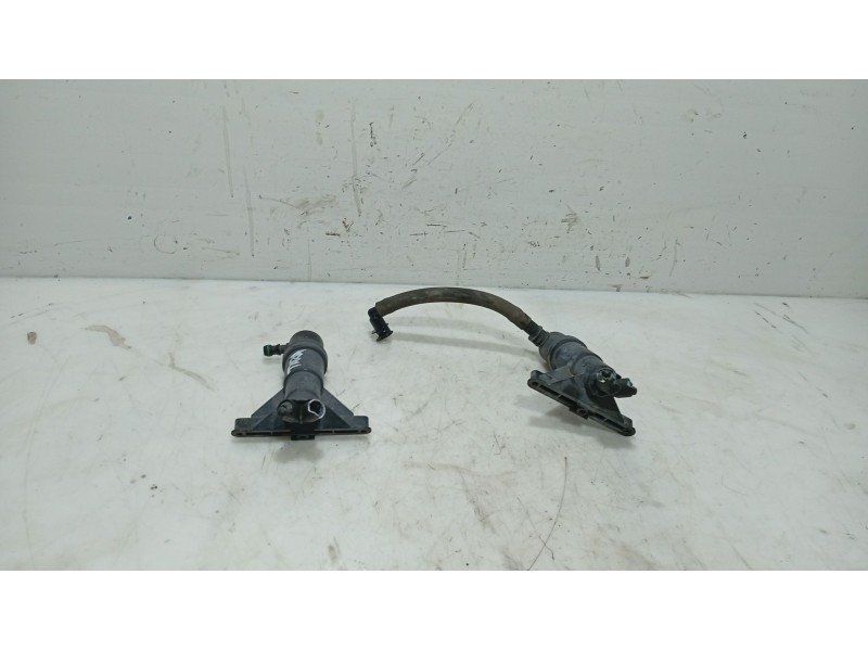 Recambio de eyector lavaparab para bmw 5 (e60) 525 d referencia OEM IAM   