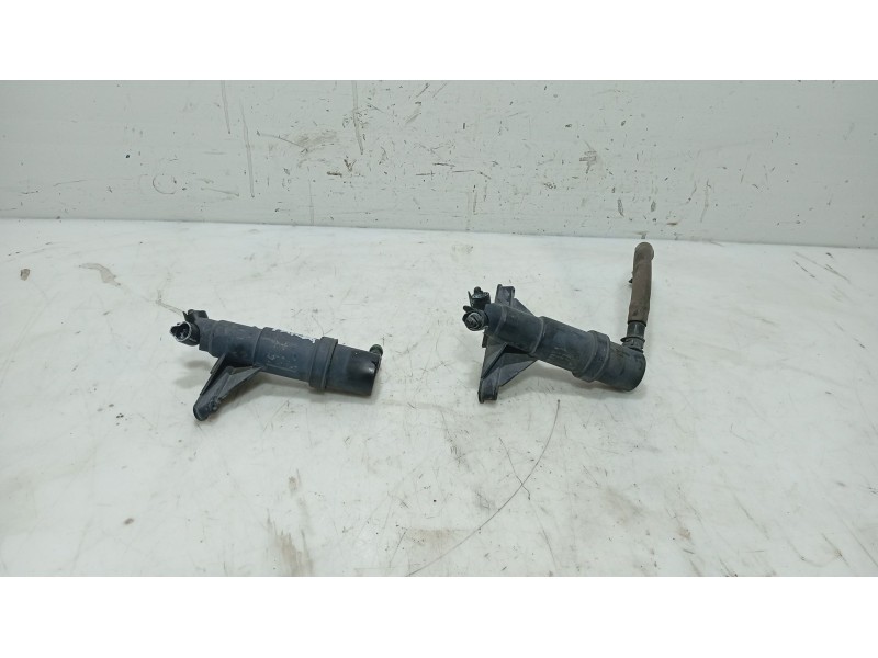 Recambio de eyector lavaparab para bmw 5 (e60) 525 d referencia OEM IAM   