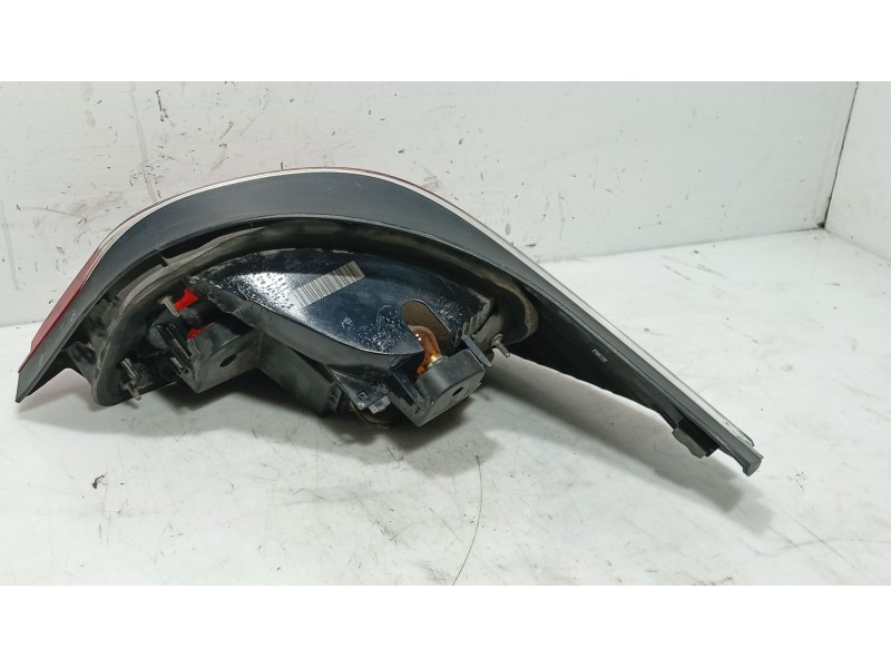Recambio de piloto trasero izquierdo para bmw 5 (e60) 525 d referencia OEM IAM 63217165737  