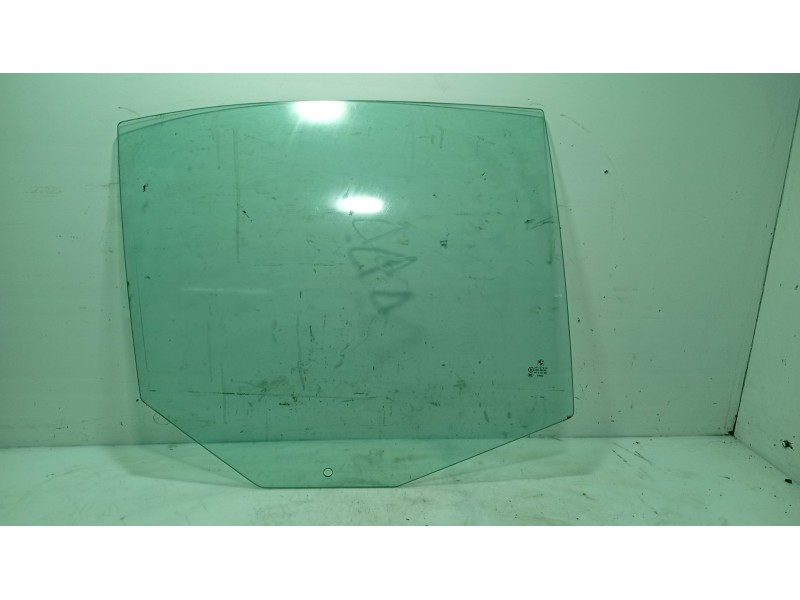 Recambio de luna trasera derecha para bmw 5 (e60) 525 d referencia OEM IAM 51357110636  