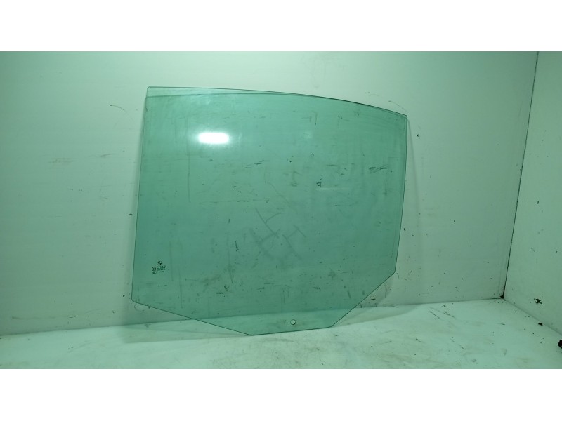 Recambio de luna trasera izquierda para bmw 5 (e60) 525 d referencia OEM IAM 51357110635  