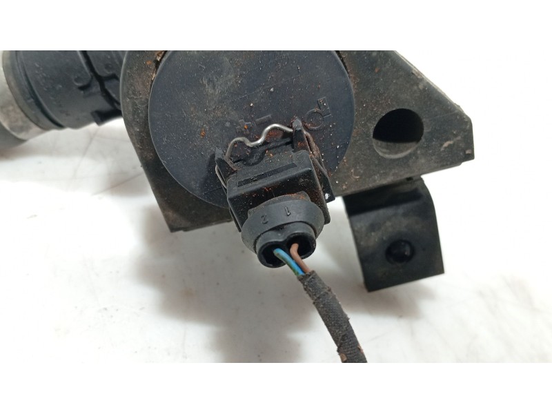 Recambio de bomba agua para bmw 5 (e60) 525 d referencia OEM IAM   