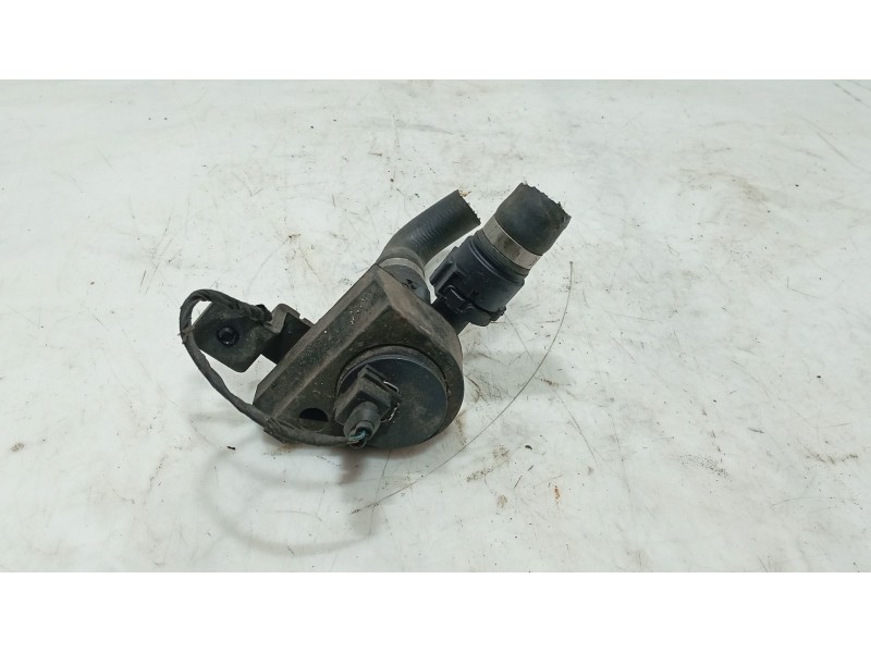 Recambio de bomba agua para bmw 5 (e60) 525 d referencia OEM IAM   