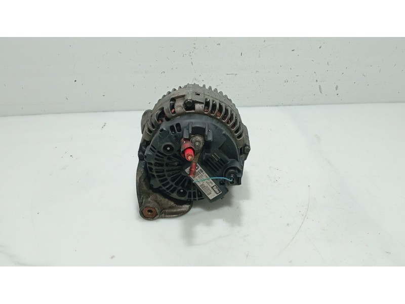 Recambio de alternador para bmw 5 (e60) 525 d referencia OEM IAM 12317799204 / 12317797522  