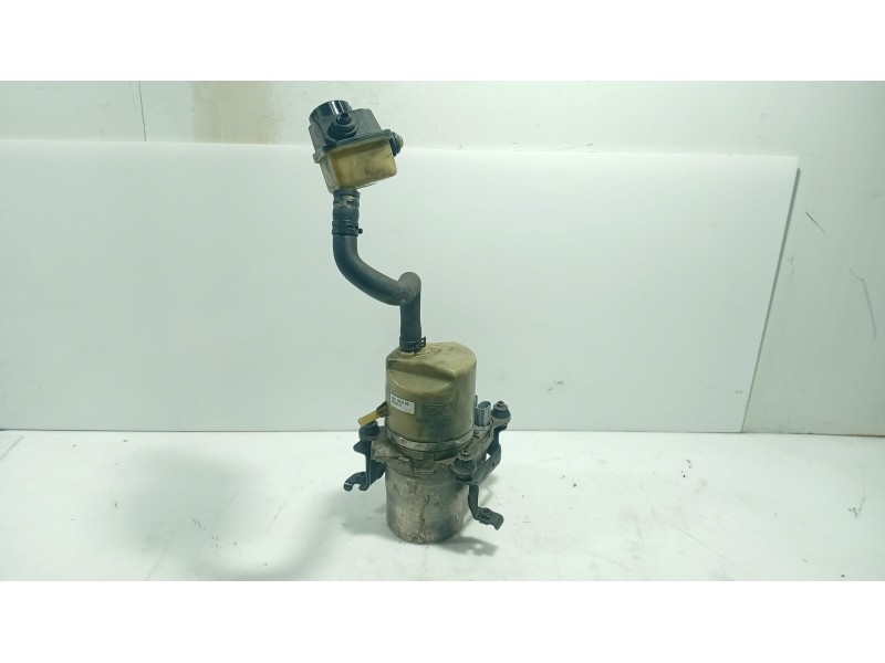 Recambio de bomba direccion para volvo v50 (545) 2.0 d referencia OEM IAM   