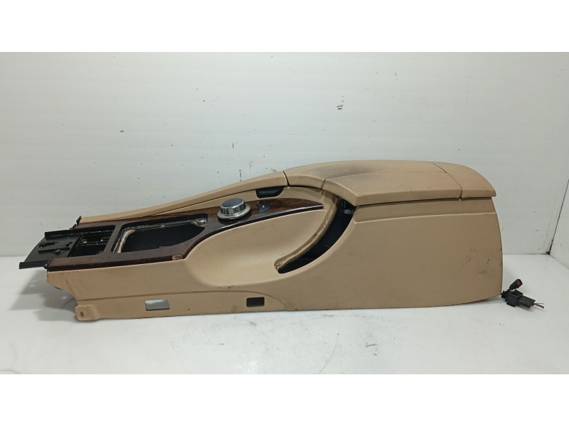 Recambio de moldura para bmw 5 (e60) 525 d referencia OEM IAM   