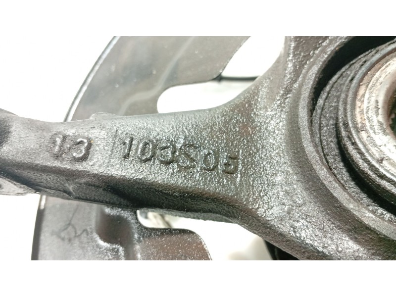 Recambio de mangueta delantera izquierda para volvo v50 (545) 2.0 d referencia OEM IAM 31212947  