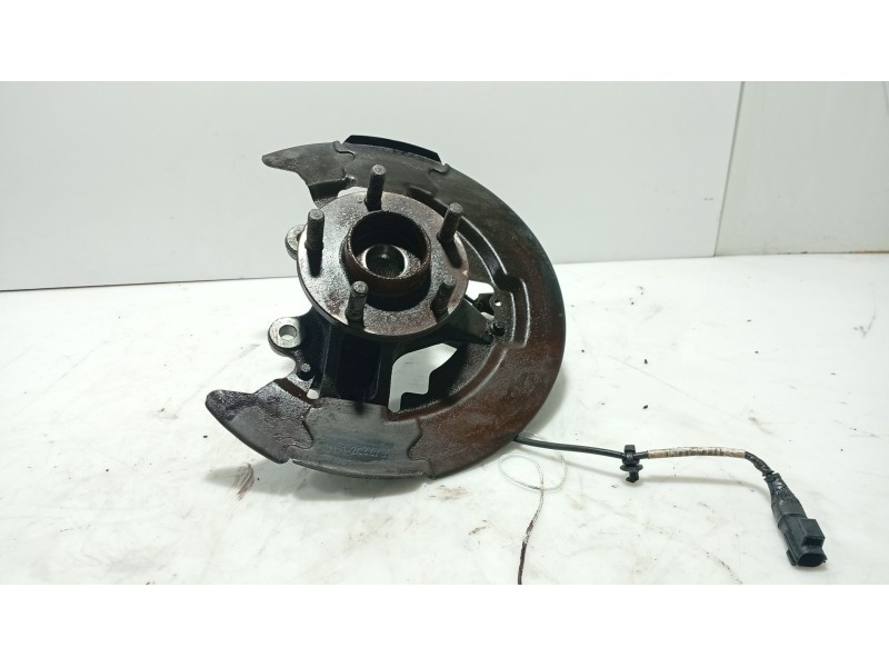 Recambio de mangueta delantera izquierda para volvo v50 (545) 2.0 d referencia OEM IAM 31212947  