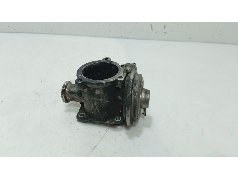 Recambio de valvula egr para bmw 5 (e60) 525 d referencia OEM IAM   