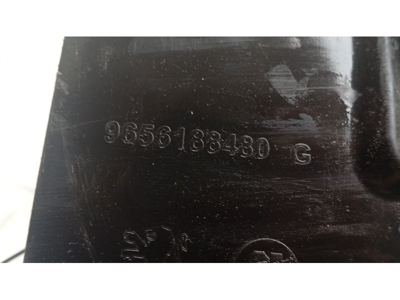 Recambio de paso de rueda delantero izquierdo para bmw 5 (e60) 525 d referencia OEM IAM 51717033749  