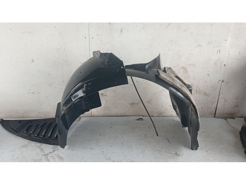 Recambio de paso de rueda delantero izquierdo para bmw 5 (e60) 525 d referencia OEM IAM 51717033749  