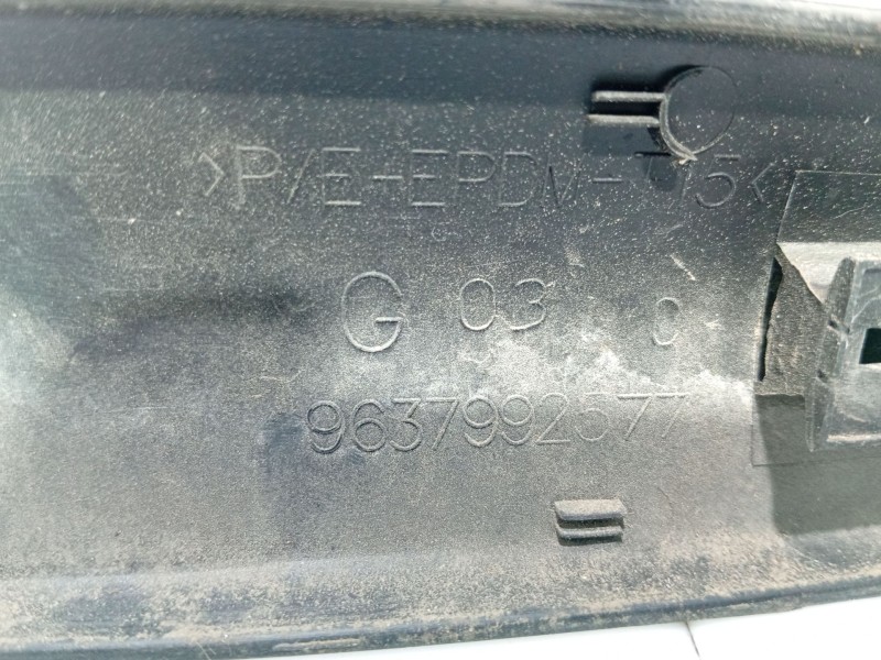 Recambio de moldura para citroën c3 i (fc_, fn_) 1.1 i referencia OEM IAM   