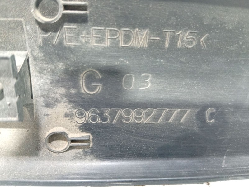 Recambio de moldura para citroën c3 i (fc_, fn_) 1.1 i referencia OEM IAM   