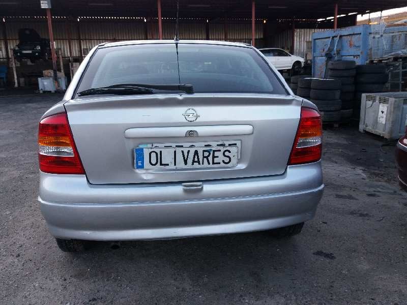 opel astra g berlina del año 1950