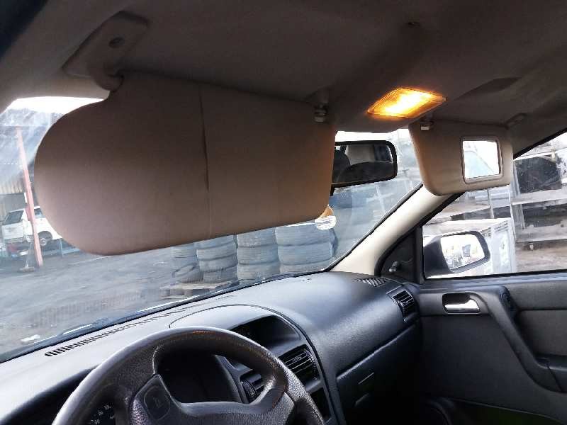 opel astra g berlina del año 1950